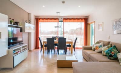 Modern 2 Bedroom, Free Wifi, Aquamar 120